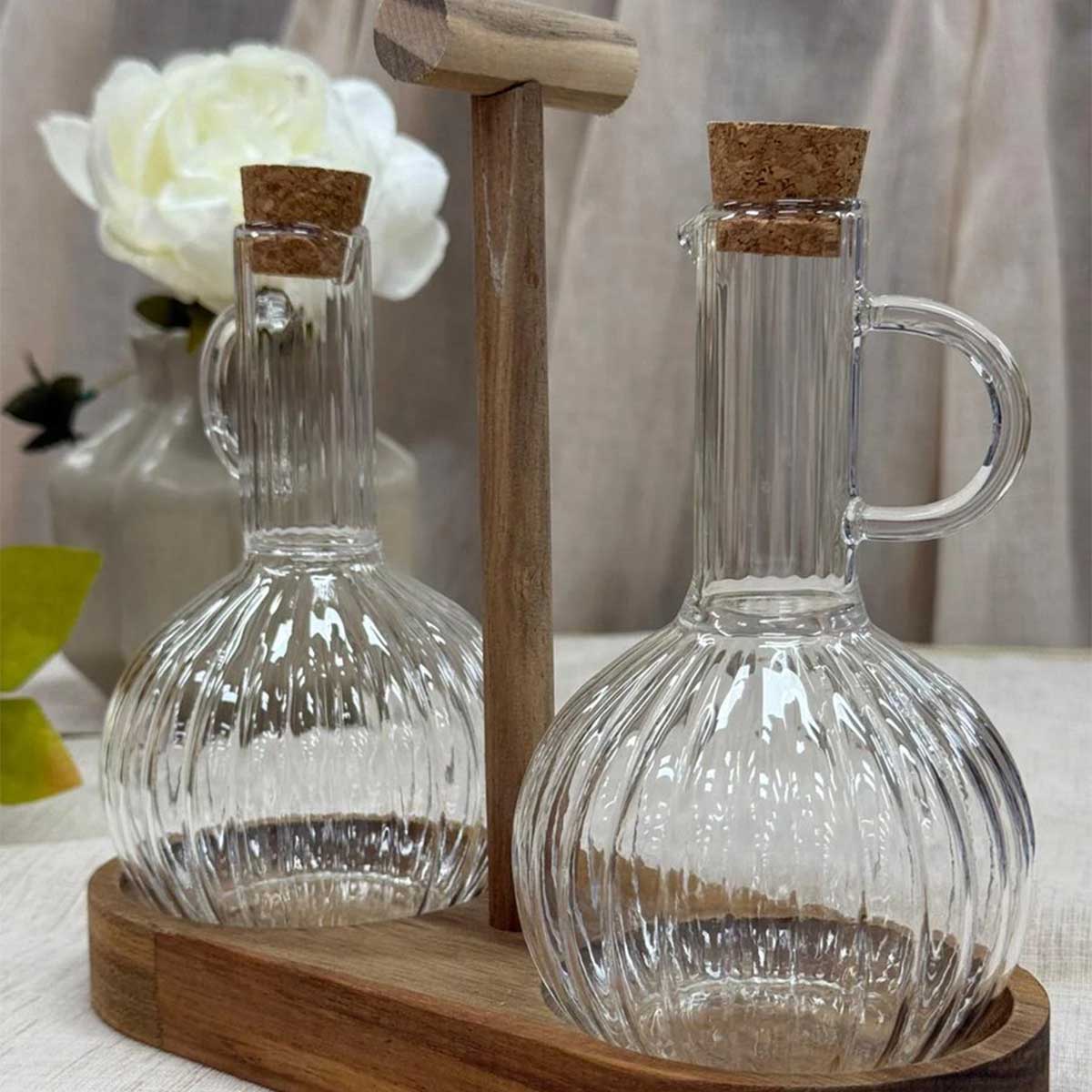 Glozini Olie- en Azijn Set Incl. Houder - Acacia Hout/Glas - Geribbelde Karafjes